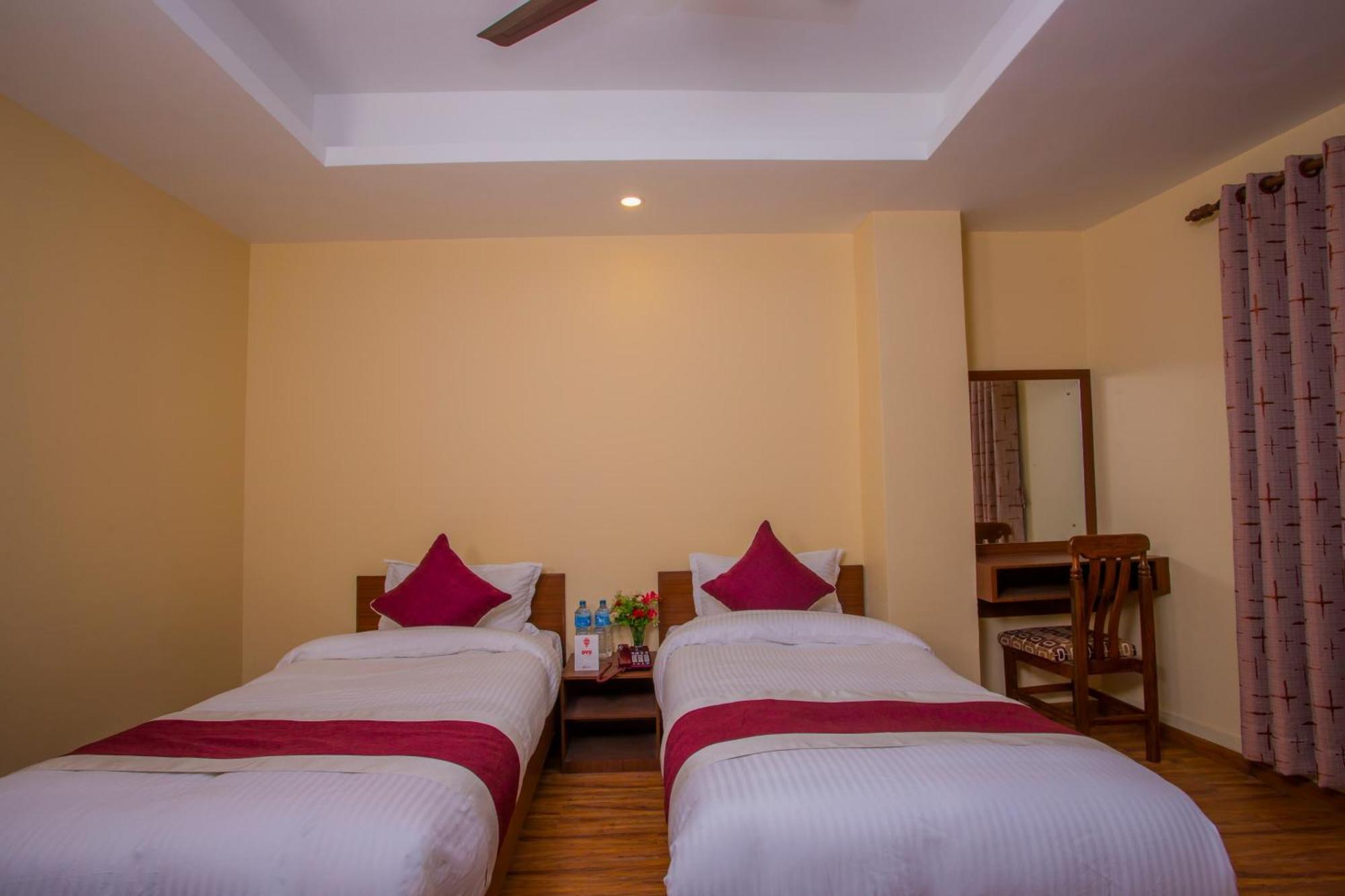 Oyo 273 Hotel Rara Palace Kathmandu Luaran gambar