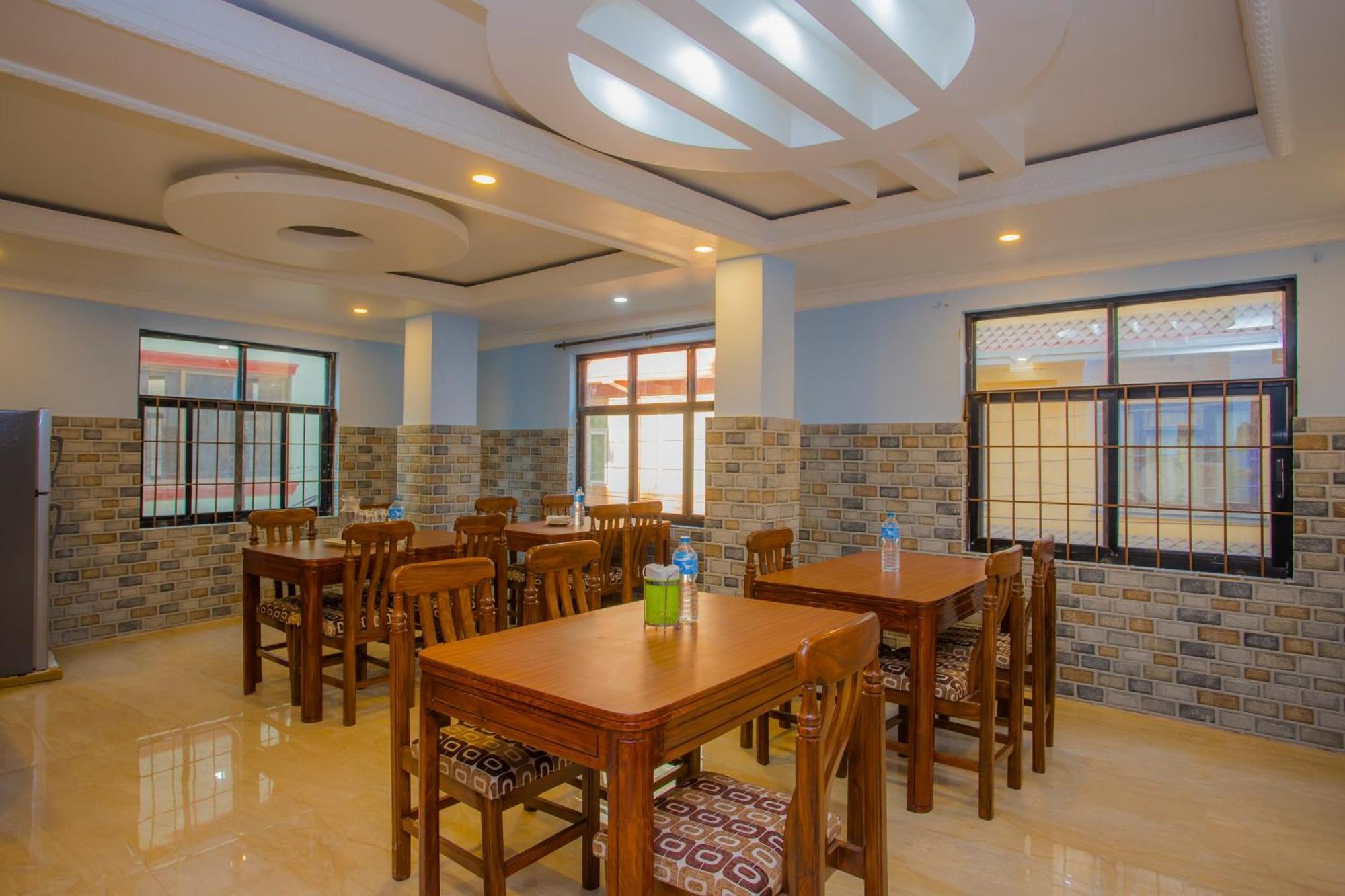 Oyo 273 Hotel Rara Palace Kathmandu Luaran gambar